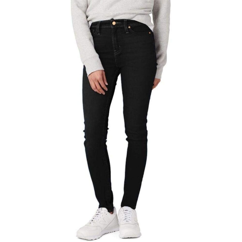 Signature by Levi Strauss & Co. Gold Label Juniors High Rise Jeggings, 15, 32W